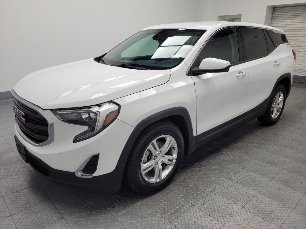 Used 2020 GMC Terrain SLE w/ LPO, Floor Liner Package FWD image 2