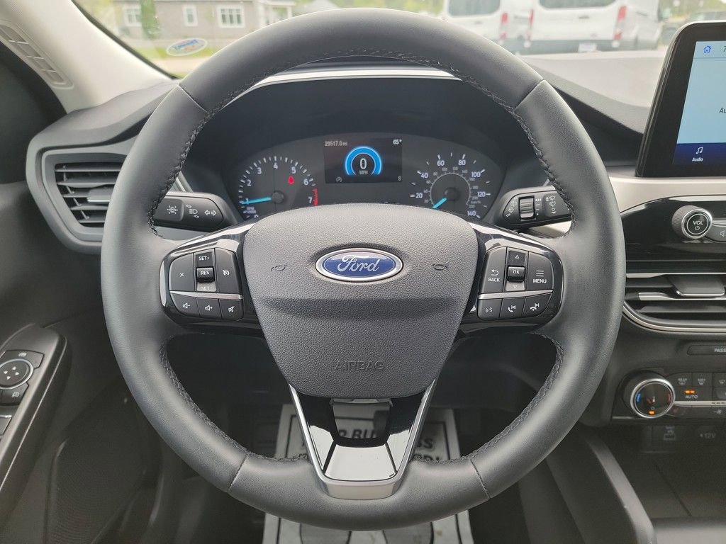 Used 2022 Ford Escape SE w/ Convenience Package image 16