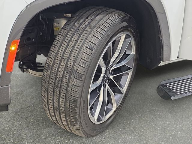 Used 2022 Jeep Wagoneer Series III w/ Premium Group I image 32