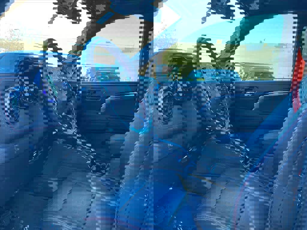 Used 2023 Chevrolet Colorado Z71 w/ Z71 Convenience Package 2 image 14