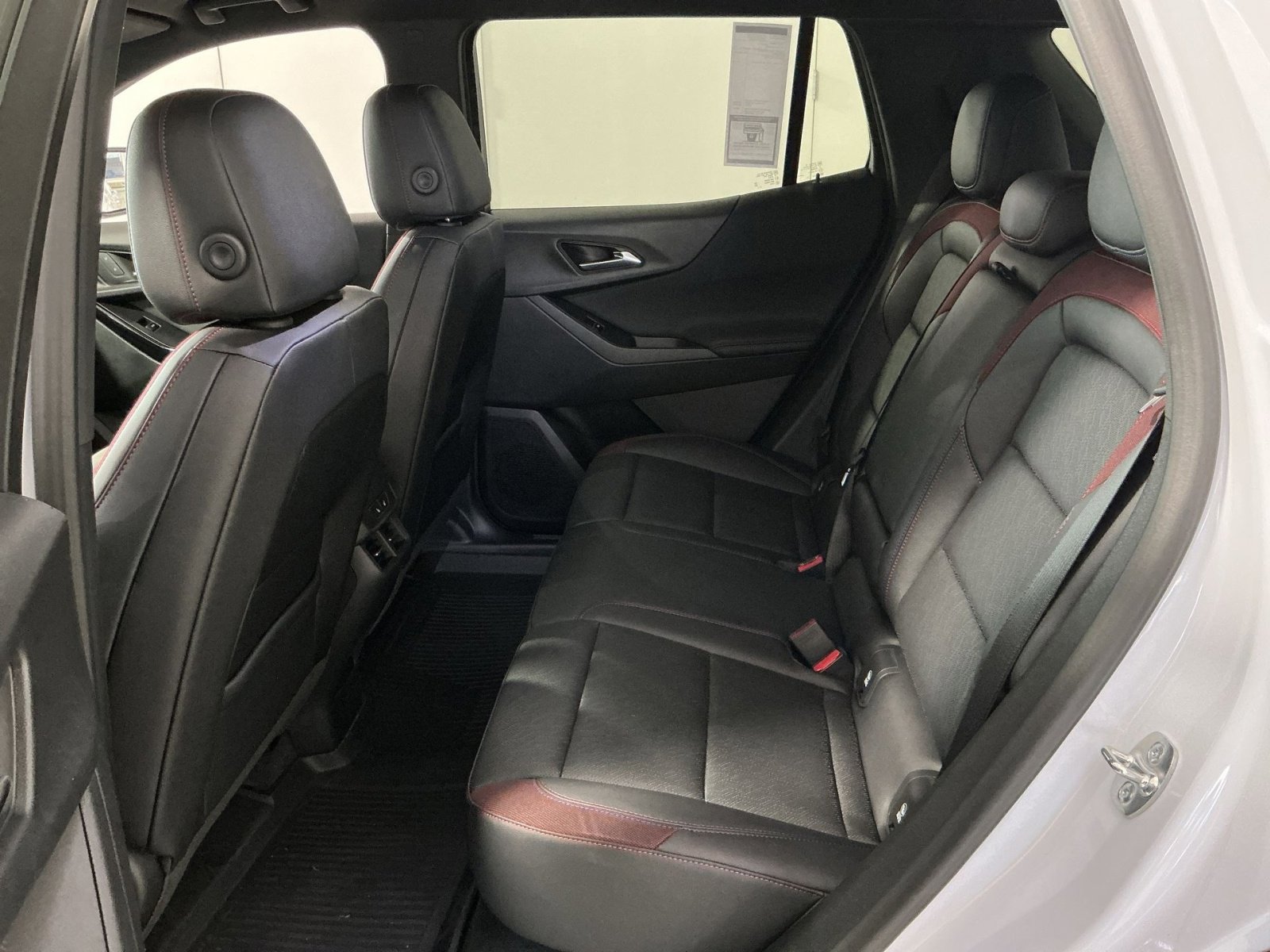 New 2026 Chevrolet Equinox RS w/ Convenience Package III image 31