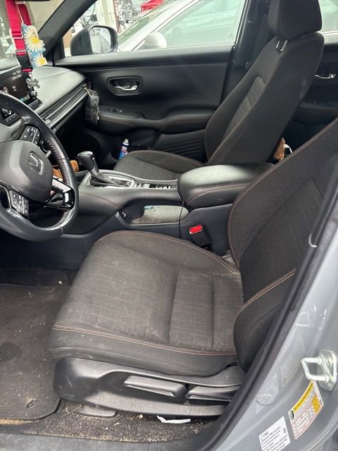 Used 2023 Honda HR-V Sport image 2