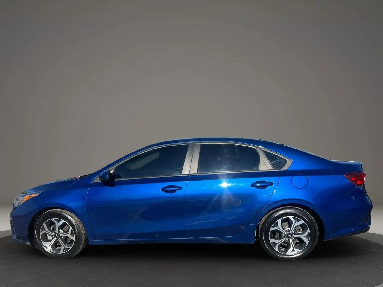 Used 2021 Kia Forte LXS image 8