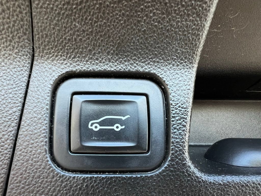 Used 2019 GMC Acadia SLT w/ LPO, Floor Liner Package AWD/4WD image 22