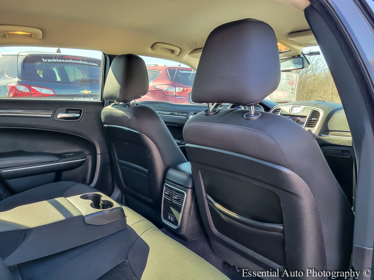 Used 2019 Chrysler 300 Touring w/ Sport Appearance Package image 26