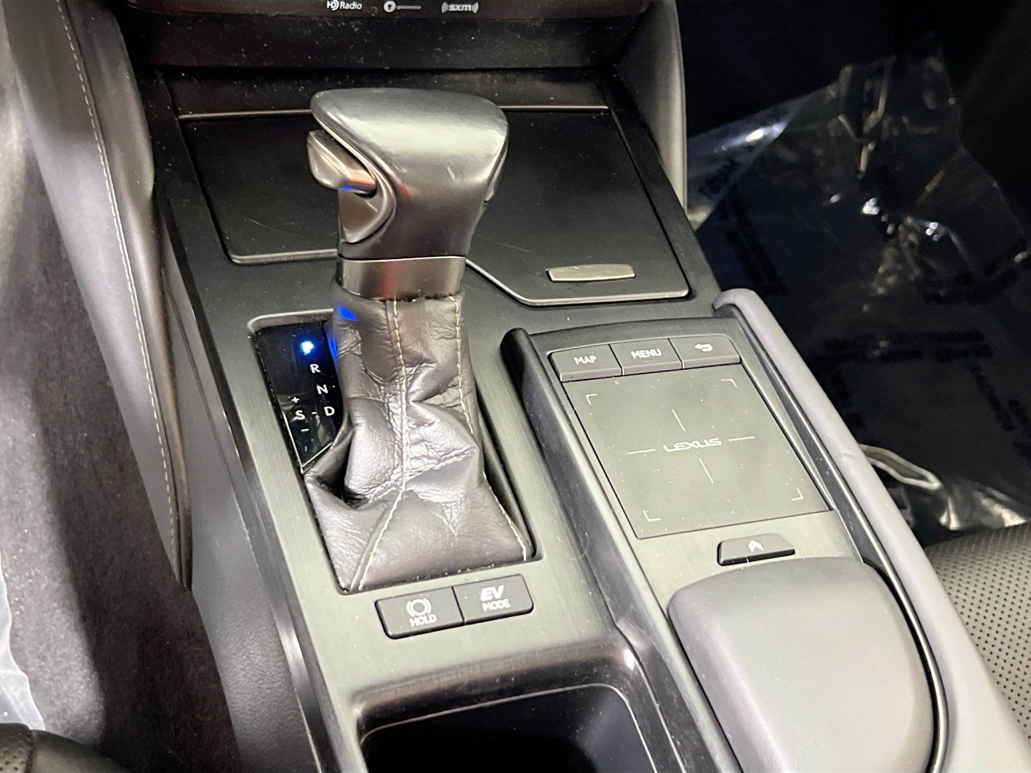 Used 2021 Lexus ES 300h w/ Premium Package FWD image 17