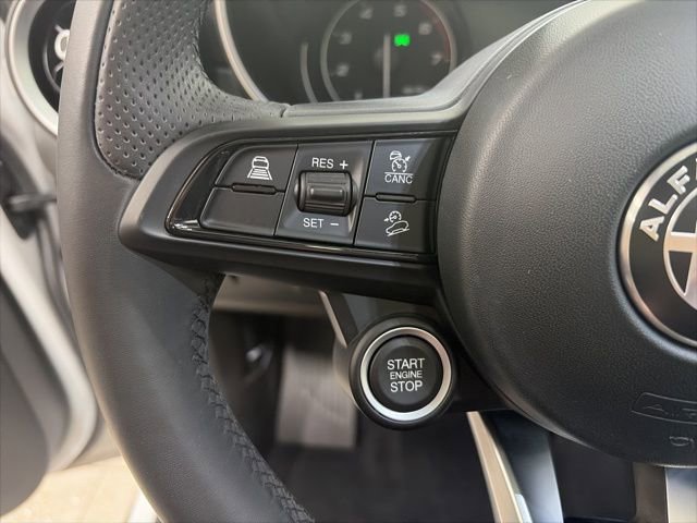 Used 2023 Alfa Romeo Stelvio Ti image 20