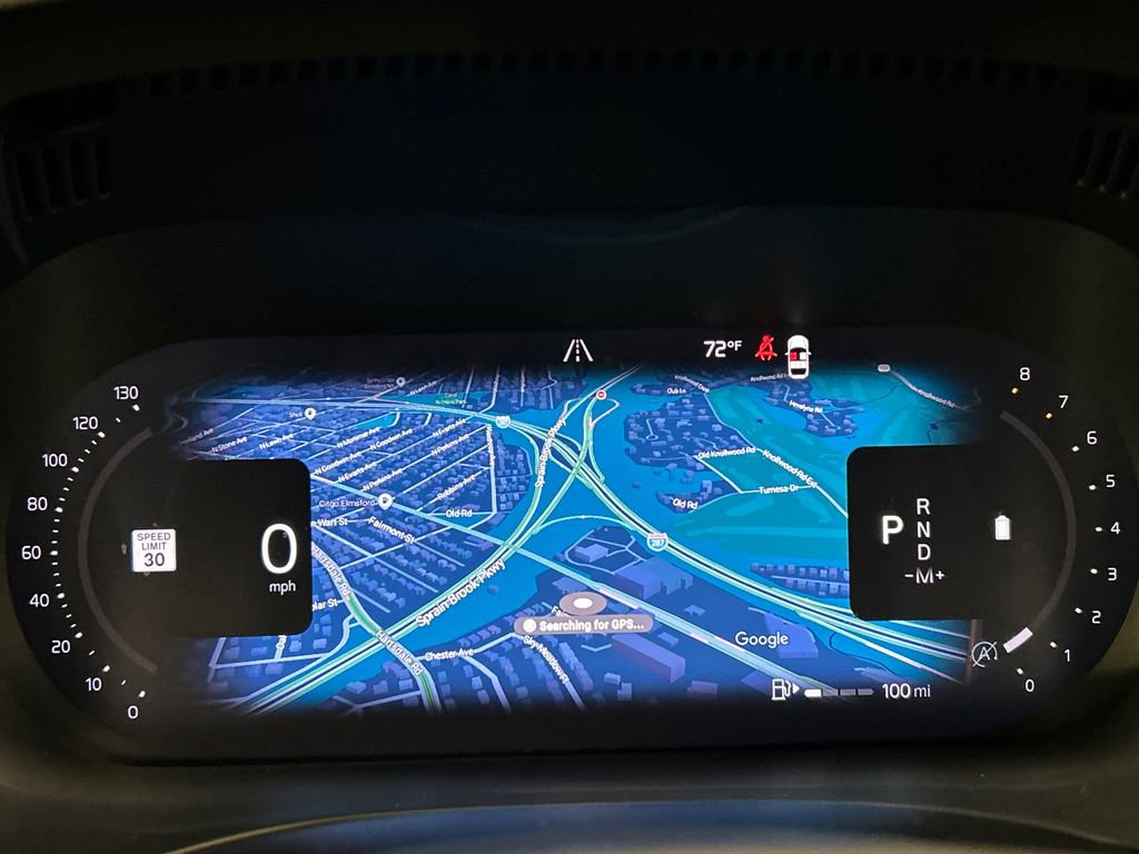 Certified 2024 Volvo XC60 B5 Plus w/ Climate Package image 15