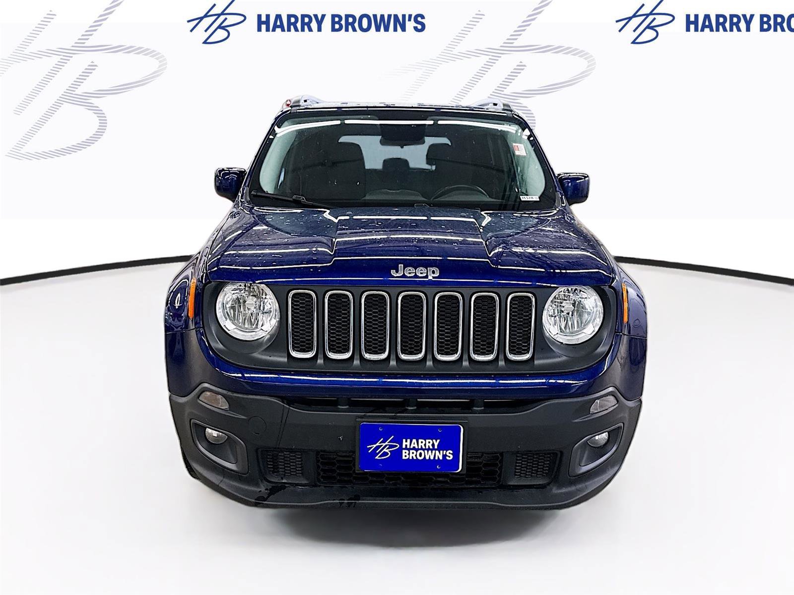 Used 2017 Jeep Renegade Latitude w/ Cold Weather Group AWD/4WD image 6