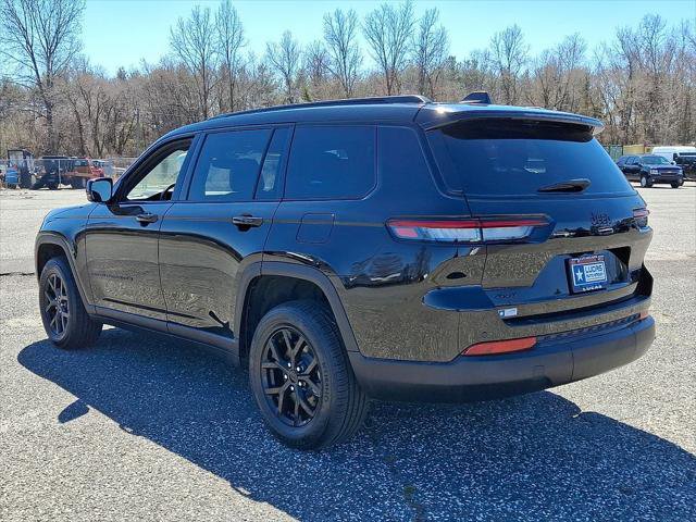 Certified 2024 Jeep Grand Cherokee L Laredo AWD/4WD image 8