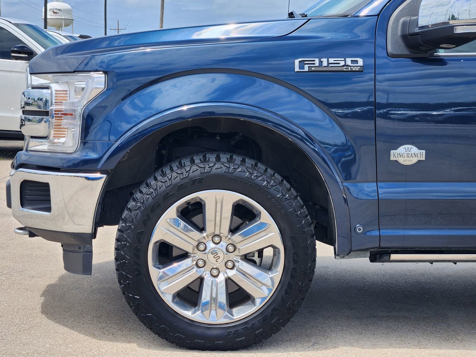 Used 2020 Ford F150 King Ranch w/ Equipment Group 601A Luxury AWD/4WD image 9