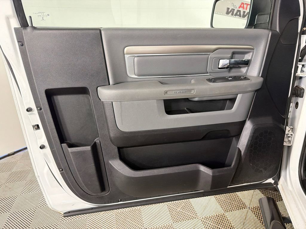 Used 2015 RAM 1500 Tradesman w/ Power & Remote Entry Group image 10