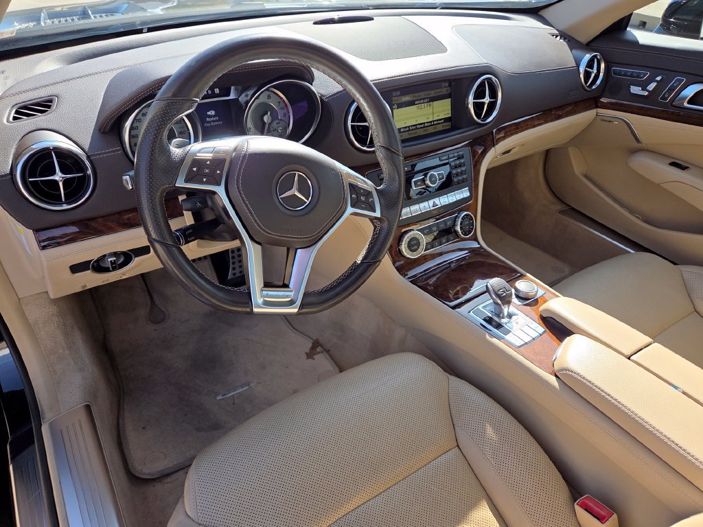Used 2013 Mercedes-Benz SL 550 image 29