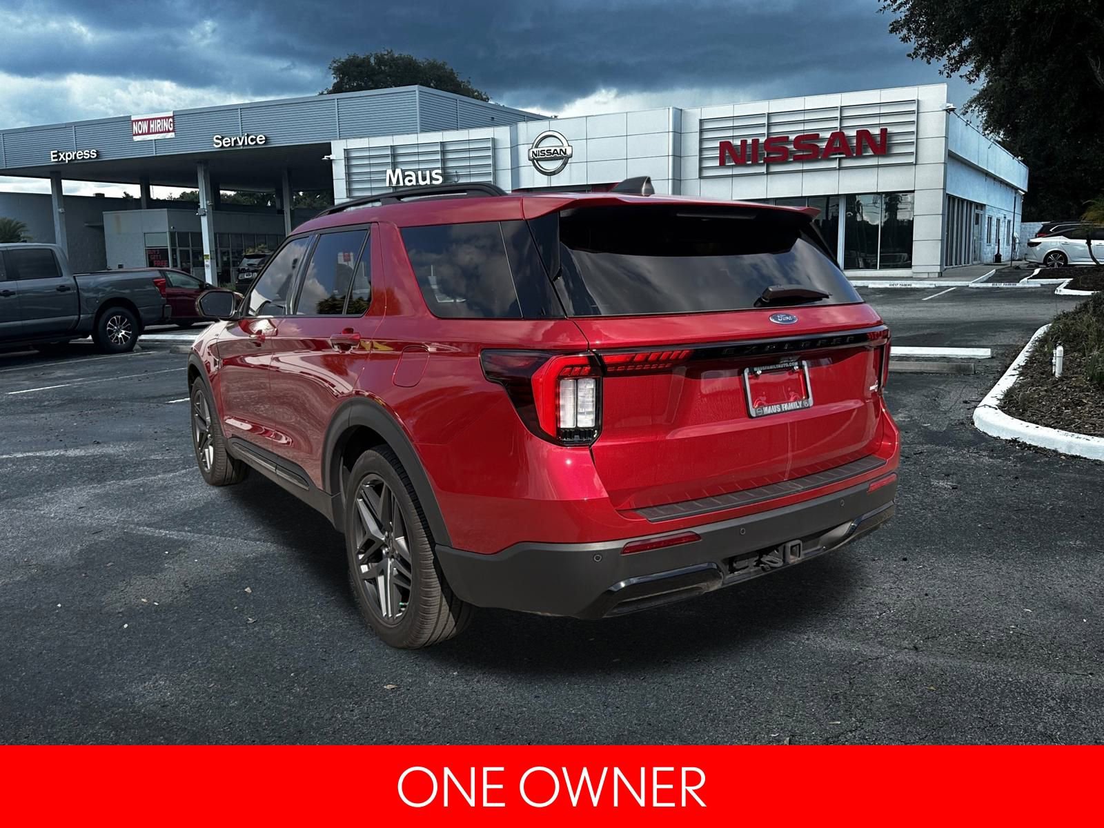 Used 2025 Ford Explorer ST-Line w/ Premium Package image 6