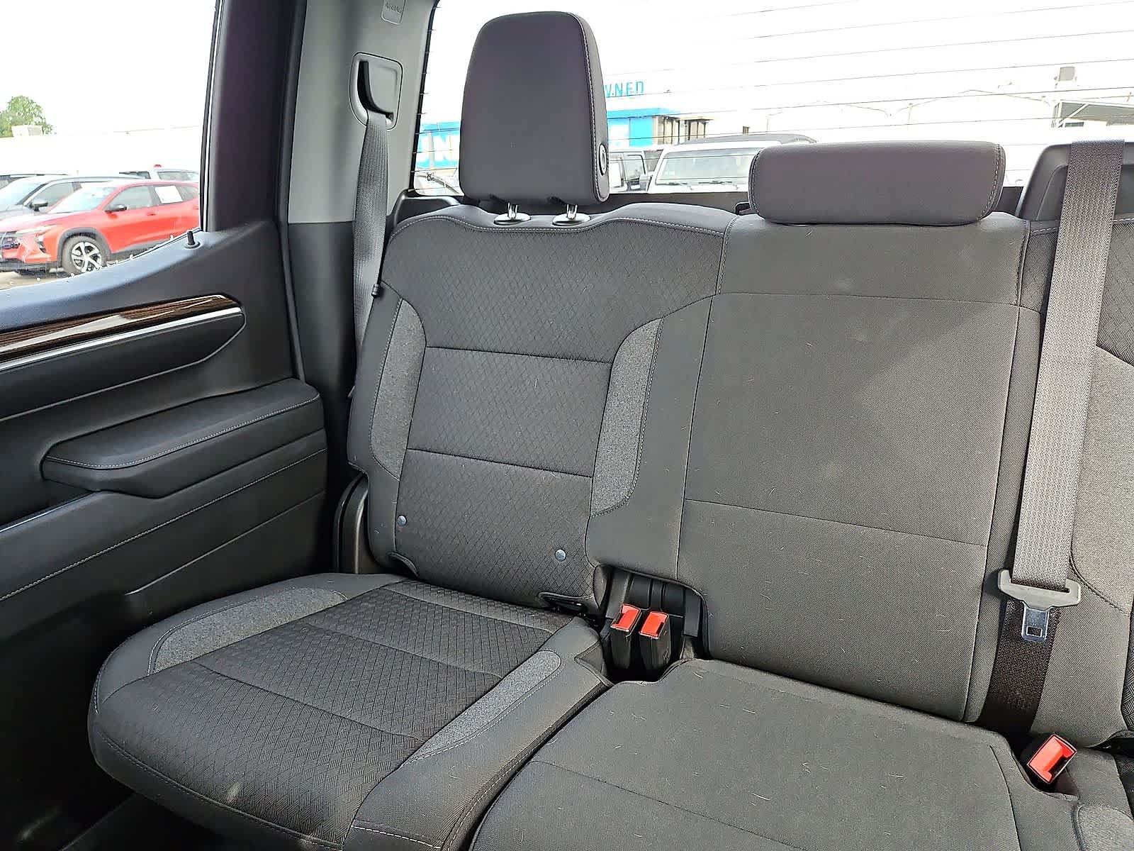 Used 2023 Chevrolet Silverado 1500 LT AWD/4WD image 13