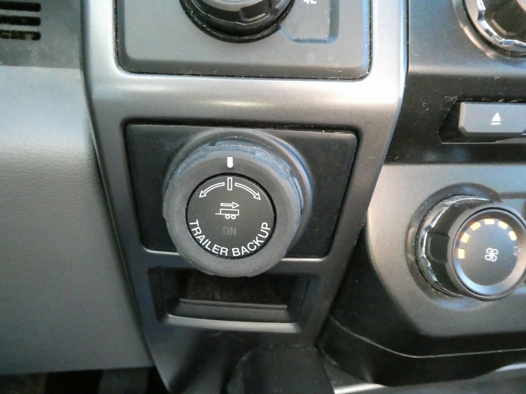 Used 2016 Ford F150 XLT w/ Equipment Group 302A Luxury image 29