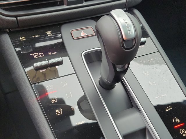 New 2026 Porsche Macan AWD/4WD image 34