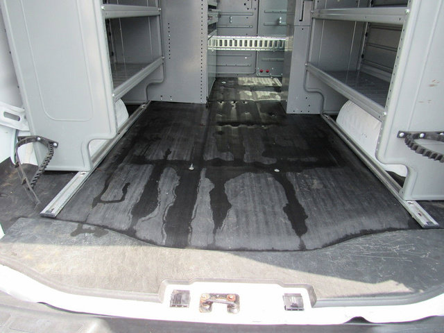 Used 2015 Chevrolet Express 2500 RWD image 27