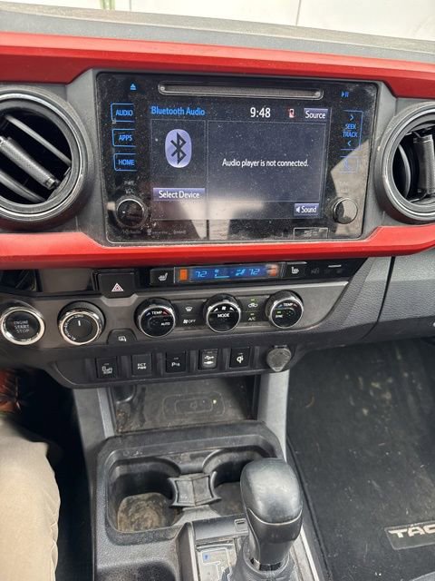 Used 2017 Toyota Tacoma TRD Off-Road image 35