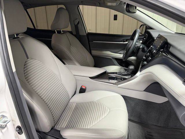 Used 2023 Toyota Camry SE w/ Convenience Package FWD image 27