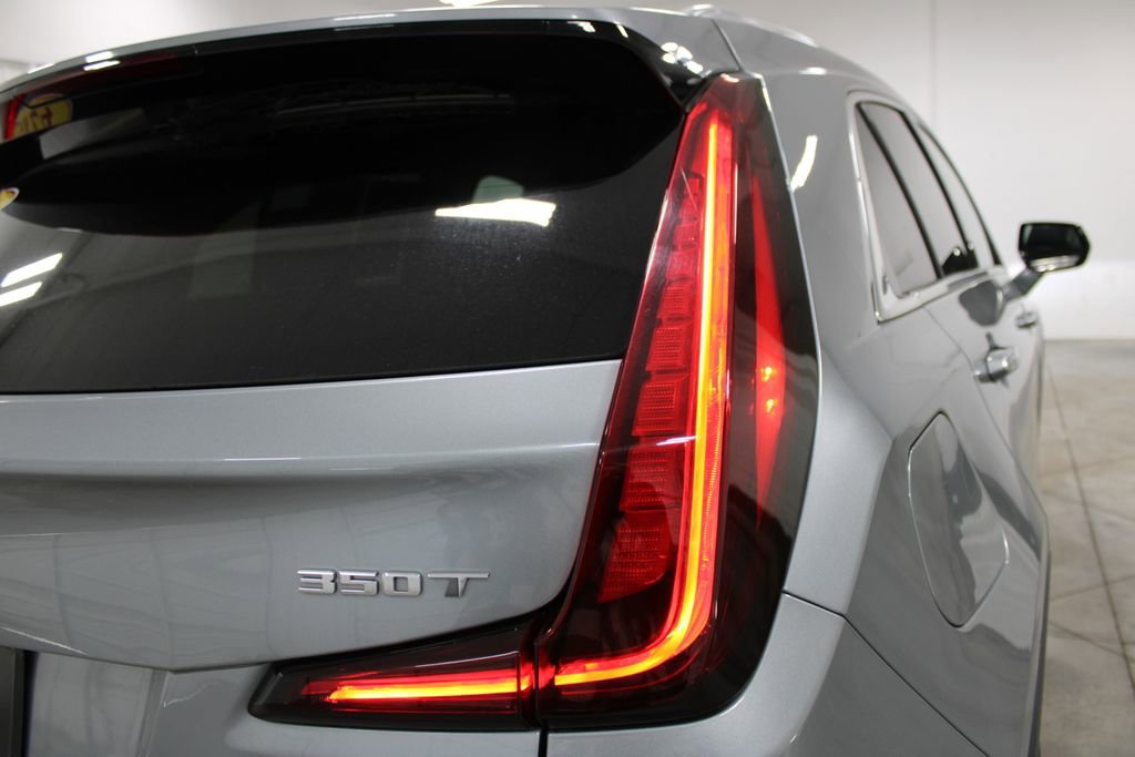 Used 2024 Cadillac XT4 Premium Luxury image 24