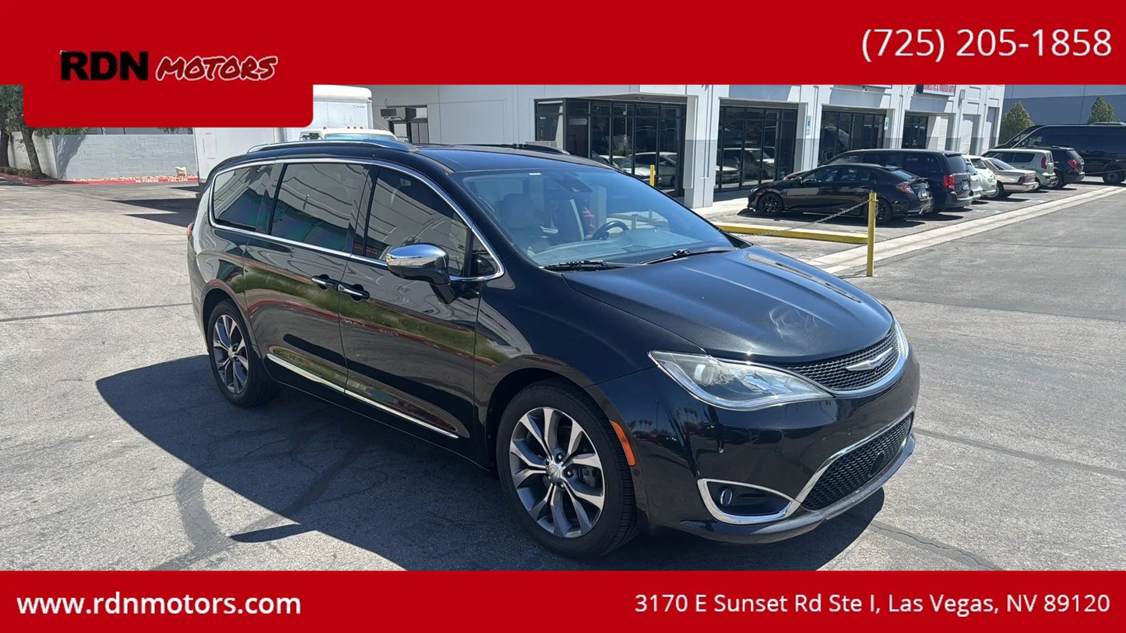 Used 2017 Chrysler Pacifica Limited FWD image 5