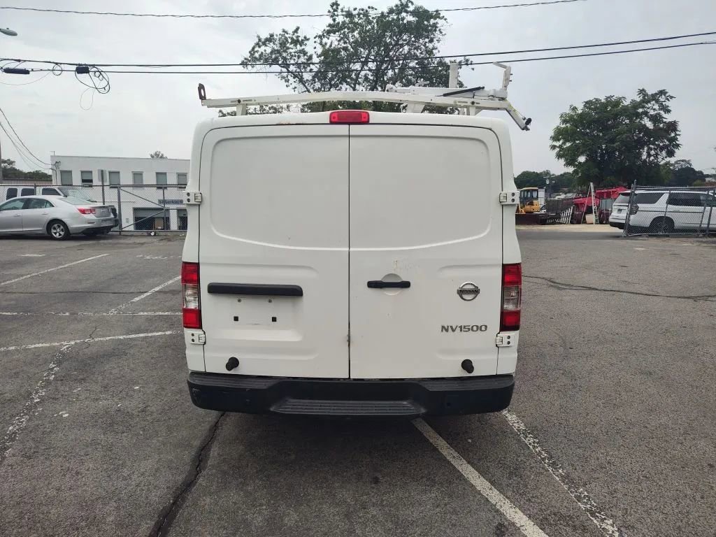 Used 2015 Nissan NV 1500 SV image 6