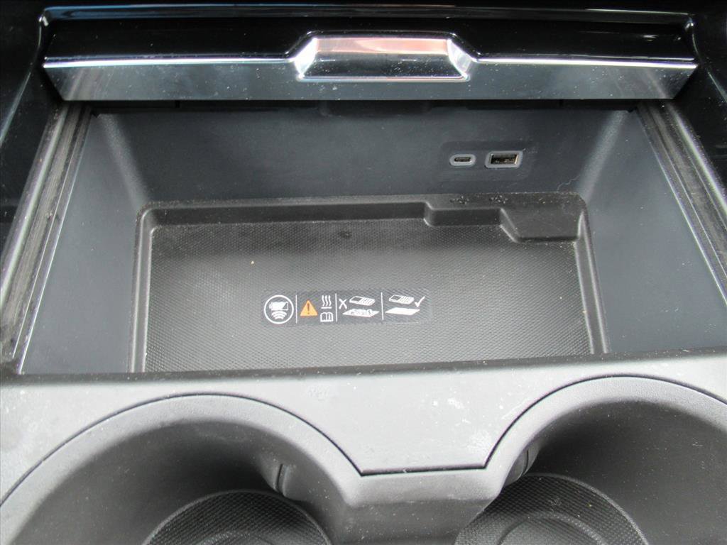 Used 2025 GMC Yukon XL Denali image 27