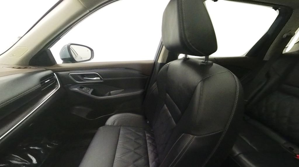 Certified 2023 Nissan Rogue Platinum w/ Platinum Premium Package image 32