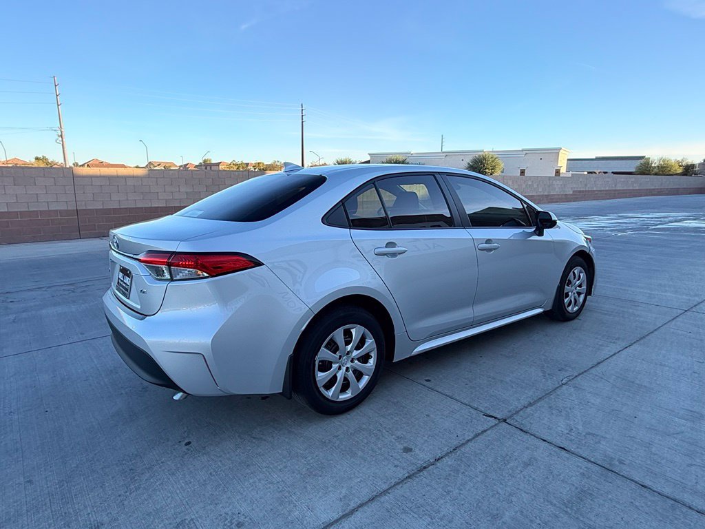 Used 2026 Toyota Corolla LE FWD image 7