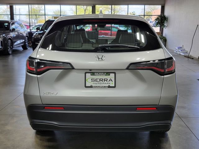Used 2023 Honda HR-V LX image 6