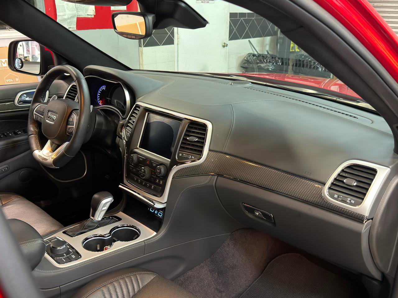 Used 2018 Jeep Grand Cherokee Trackhawk AWD/4WD image 19