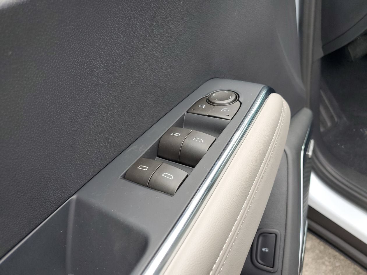 New 2026 GMC Acadia Elevation w/ Black Edition FWD image 18