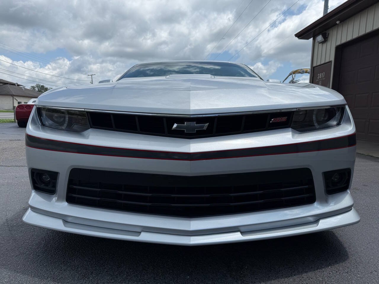 Used 2015 Chevrolet Camaro SS w/ Commemorative Special Edition RWD image 12