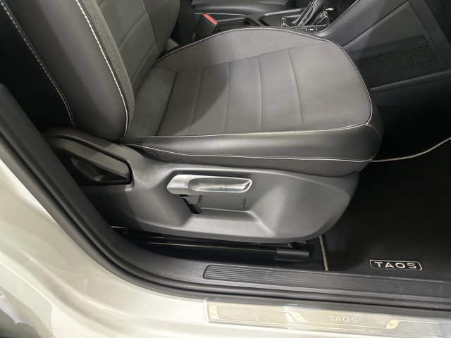 Certified 2023 Volkswagen Taos SE image 37