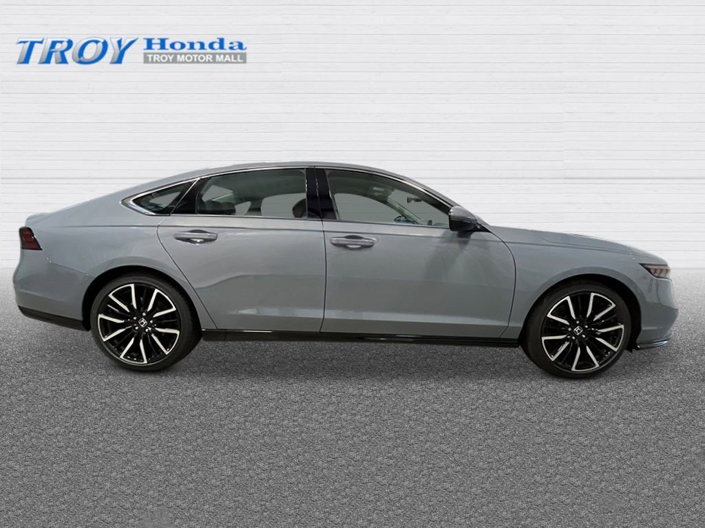 New 2026 Honda Accord Touring image 8