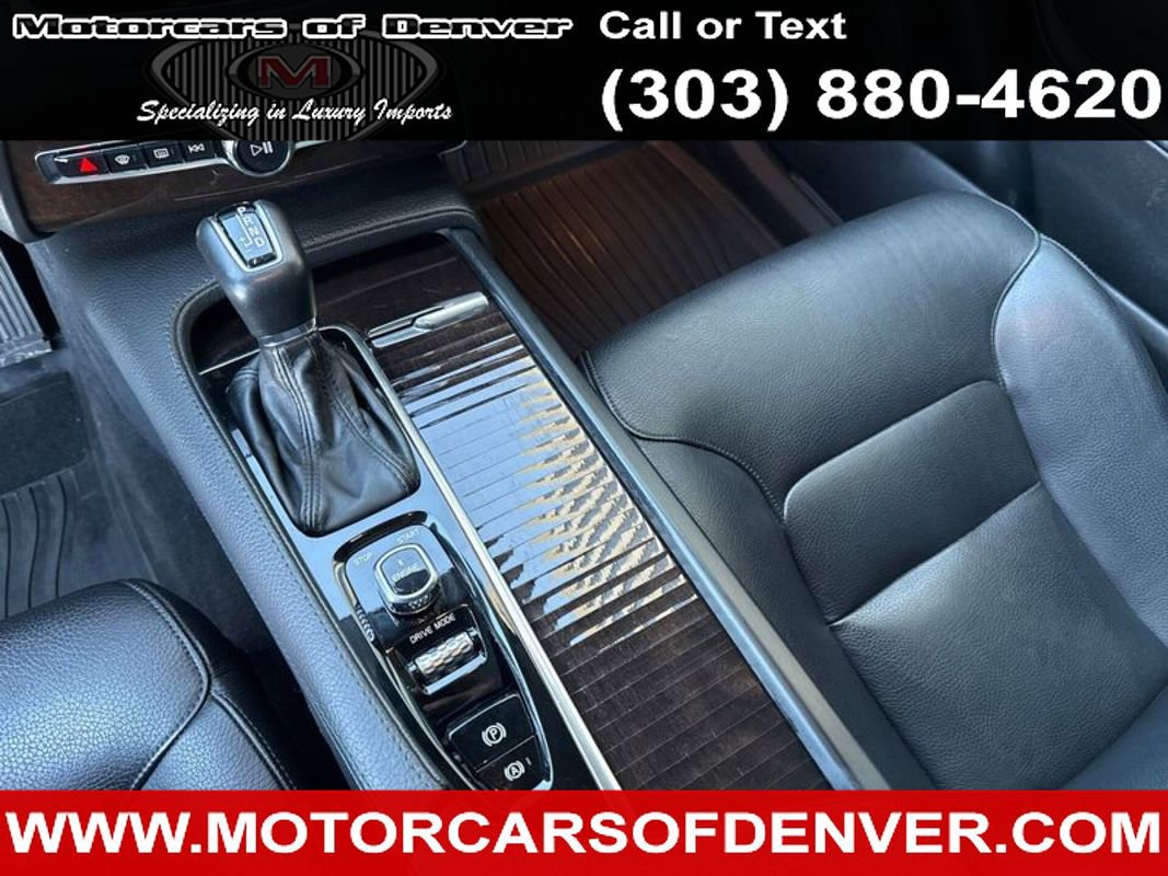 Used 2017 Volvo XC90 T6 Momentum w/ Vision Package image 20