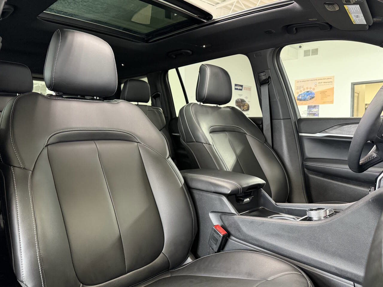 Used 2025 Jeep Grand Cherokee L Limited image 21