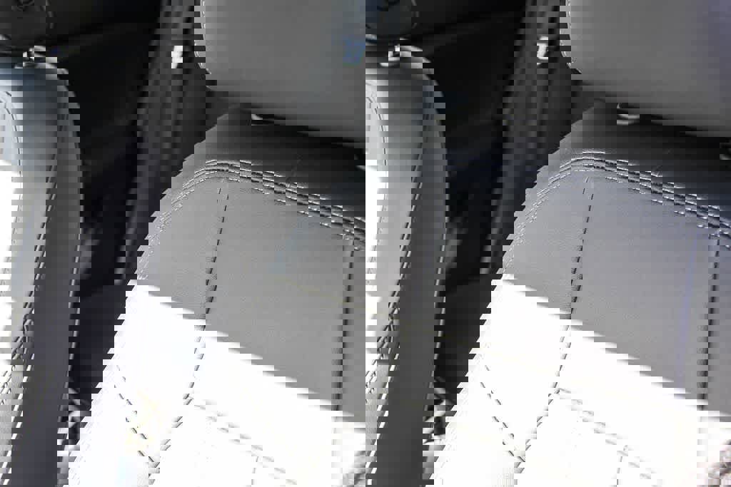 Used 2025 Audi Q6 e-tron Premium w/ Convenience Package image 22