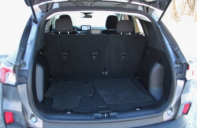 Used 2022 Ford Escape SE w/ Cold Weather Package image 34