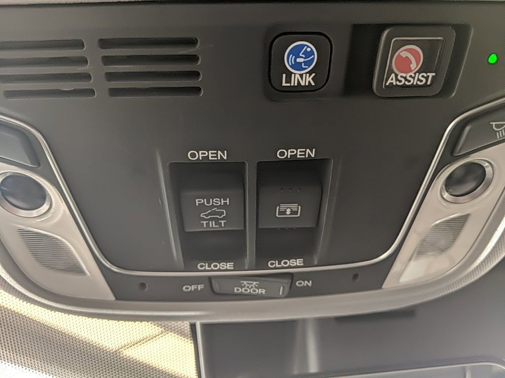Used 2019 Honda Pilot Elite image 34