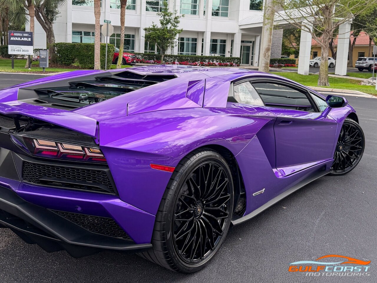 Used 2018 Lamborghini Aventador S image 61