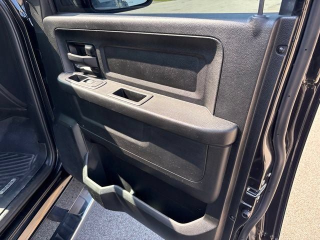 Used 2019 RAM 1500 Express AWD/4WD image 7
