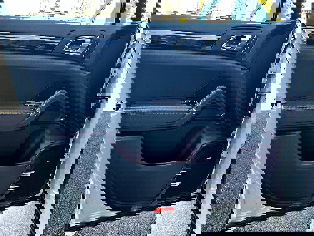 Used 2017 Porsche Cayenne Platinum Edition image 26