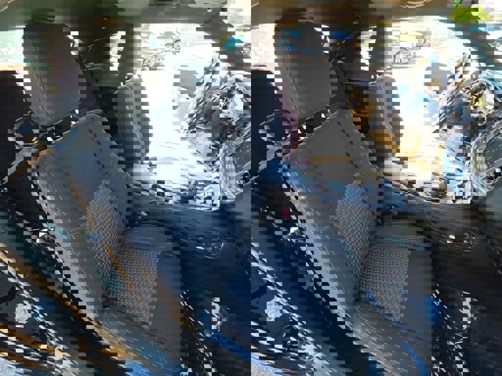 Used 2022 Dodge Challenger SXT w/ Driver Convenience Group image 26