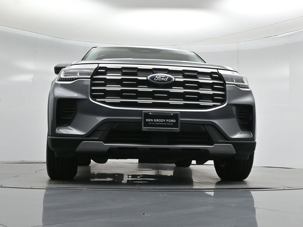 Certified 2025 Ford Explorer Active image 43
