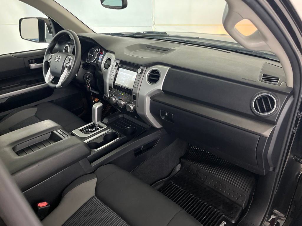 Used 2017 Toyota Tundra SR5 AWD/4WD image 22