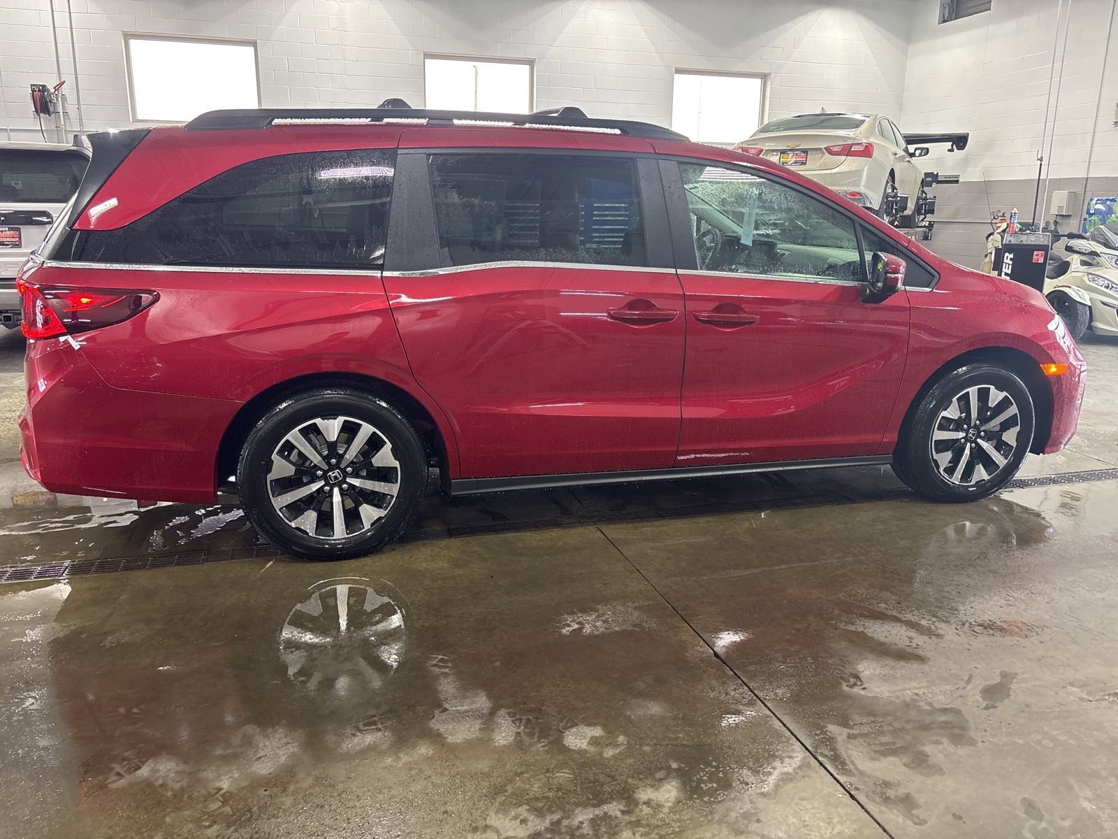New 2026 Honda Odyssey EX-L image 6
