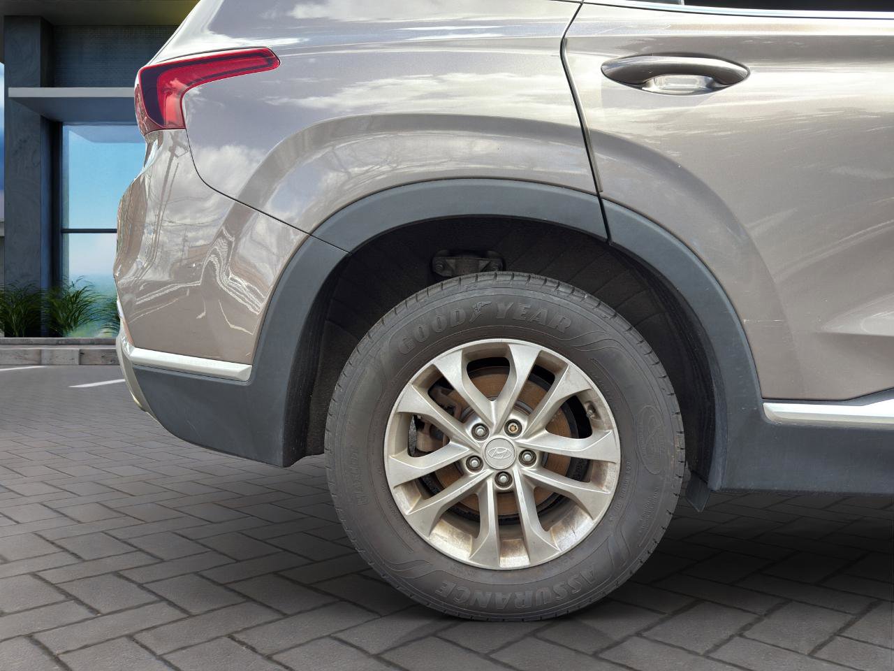 Used 2019 Hyundai Santa Fe SEL AWD/4WD image 25