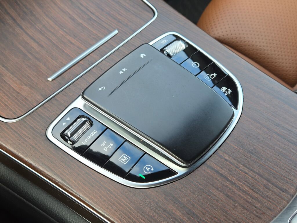 Used 2021 Mercedes-Benz GLC 300 4MATIC image 28